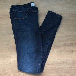 dark washed skinny hollister jeggings